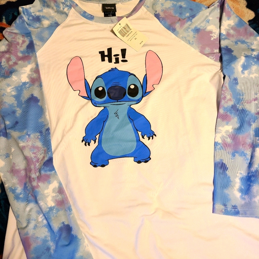 Stitch long sleeve swim shirt